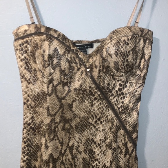 Vintage snake print dress 🔥🙌🏽 - Picture 2 of 4